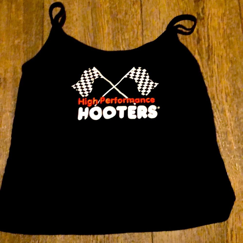 Hooters tank